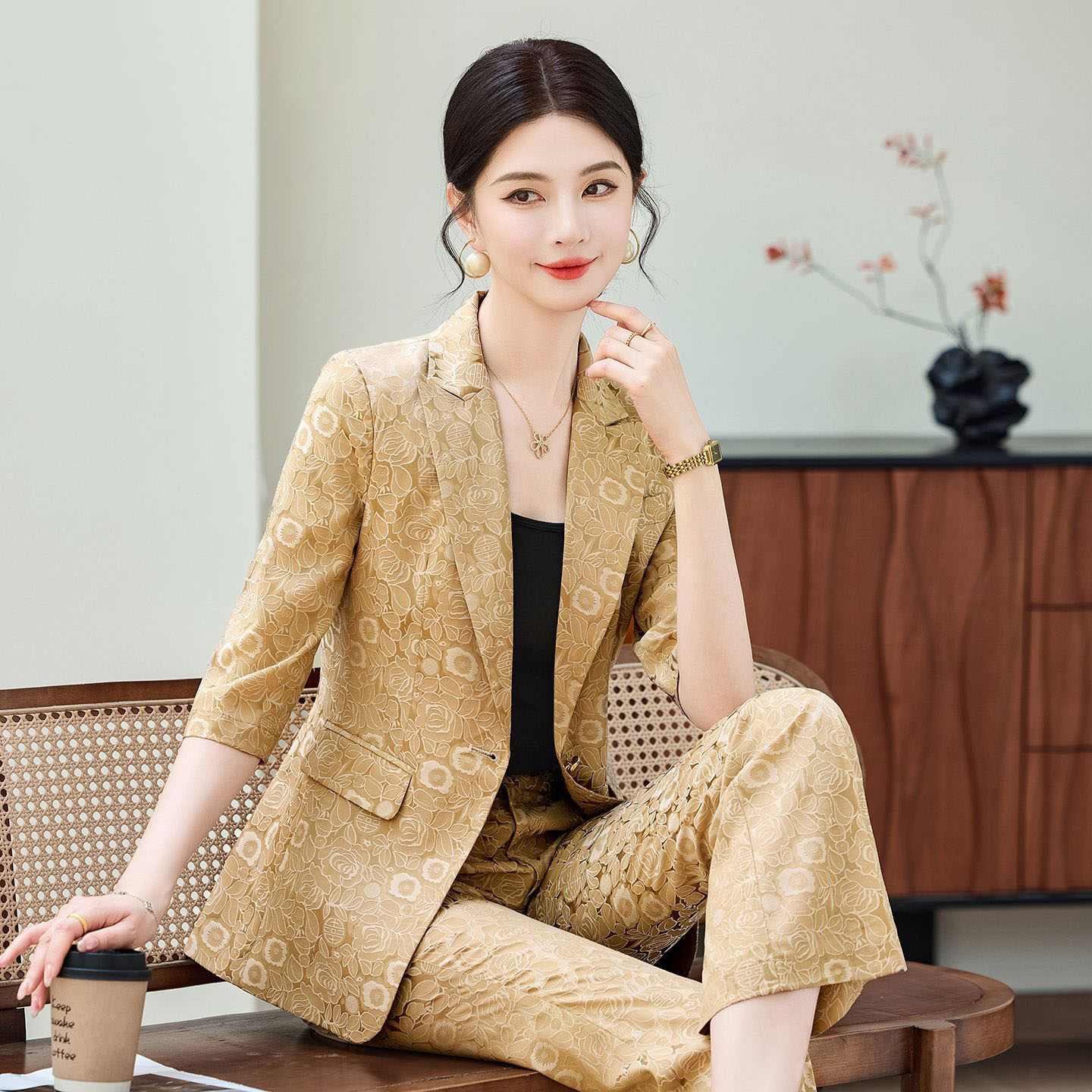 Women'S Formal Wear Pants Suit - Fashion Apricot Half Sleeve Professional Suit
