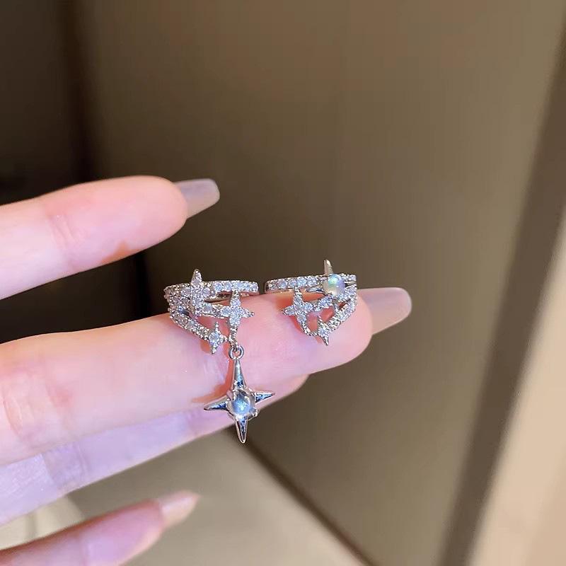 Non Pierced Minimalist Zircon  - Formal Wear Jewelry For Women 评论和价格